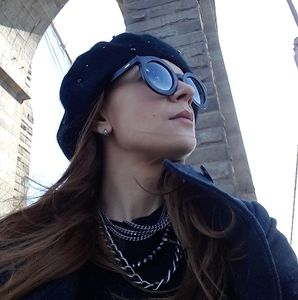 Meet your Posher, Bruna